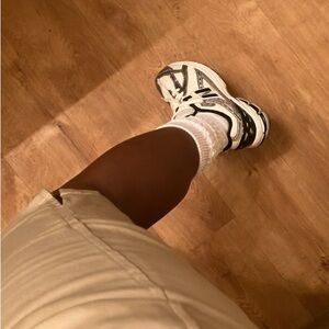 Women's new balance 1906’s